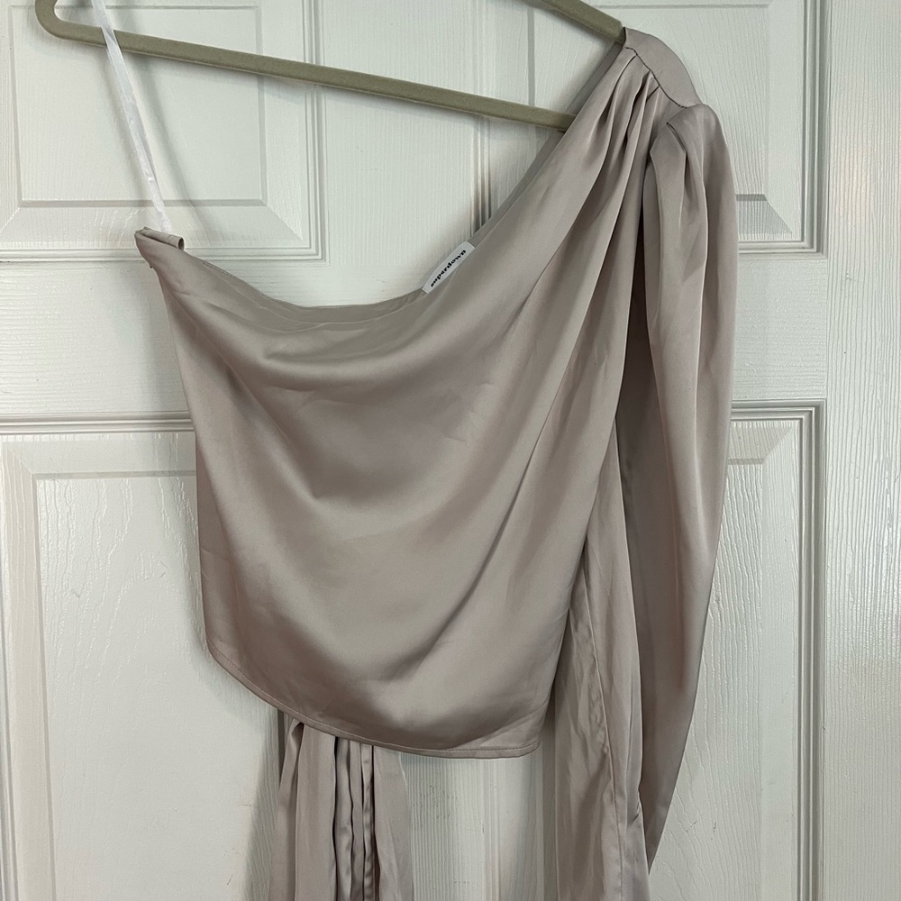 superdown champagne one- shoulder satin top